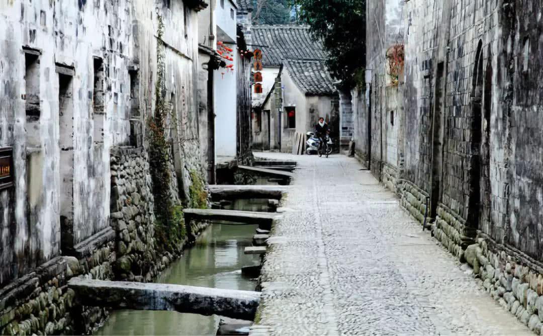 虫虫助手下载